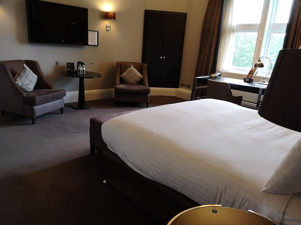 The Landmark And Leisure Club A Palette Hotel