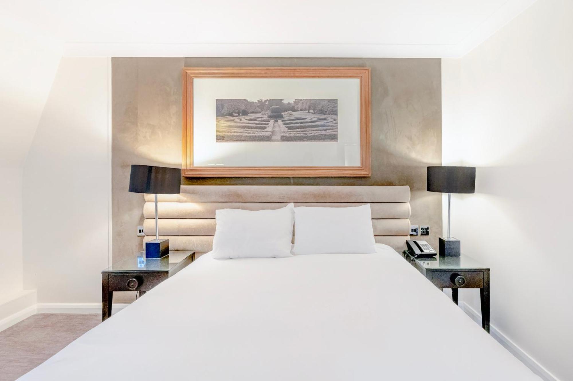 The Landmark And Leisure Club A Palette Hotel 4*