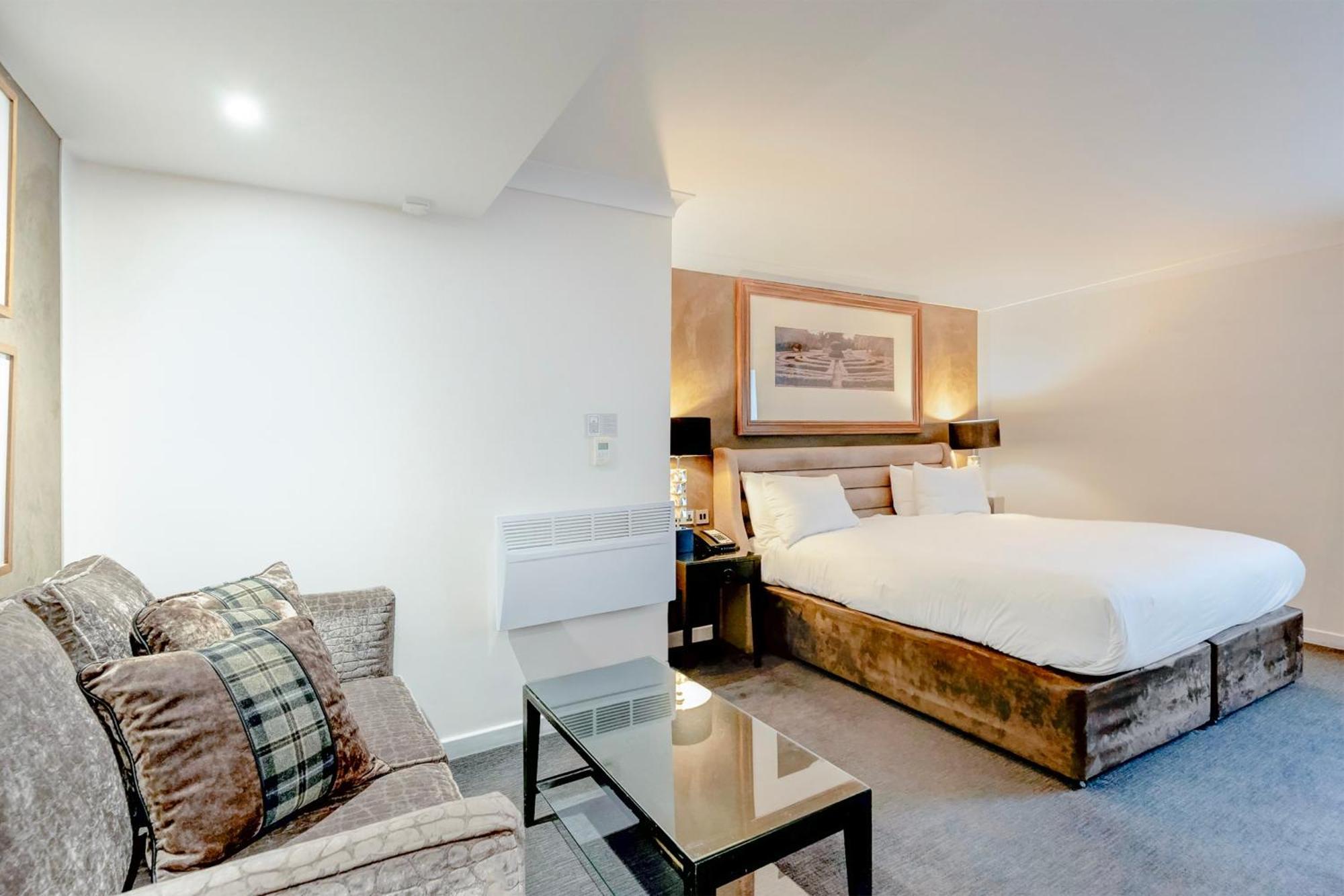 The Landmark And Leisure Club A Palette 4*
