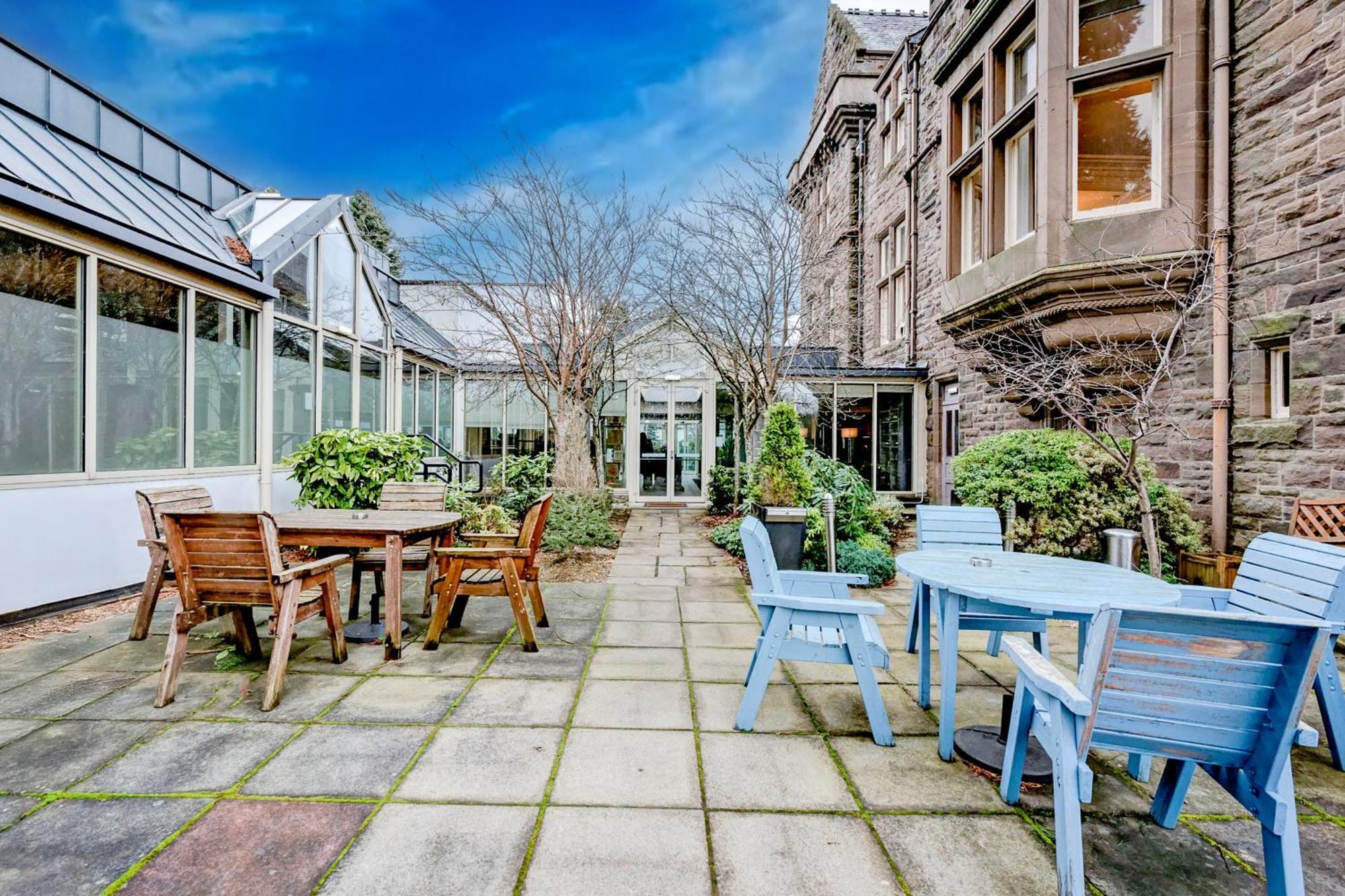 The Landmark And Leisure Club A Palette Hotel